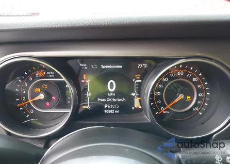 2020 Jeep Wrangler Unlimited Sahara 4X4 z USA, uszkodzony, nr VIN 1C4HJXEN5LW136817